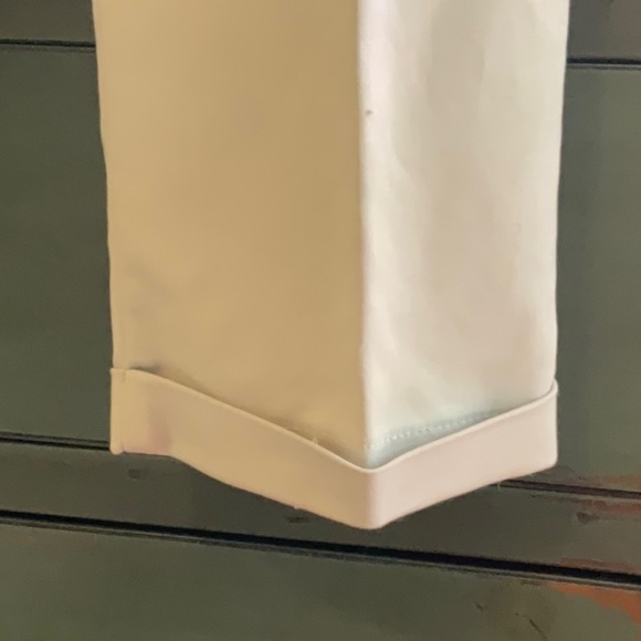 NWOT Light Gray Chicos So Sliming Crops size 2.5 - Picture 7 of 9